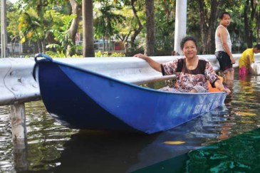 The impact of disasters is different for women and men due to social constructs. Empowering women builds important capacities for disaster response and climate resilience. Photo: WMO