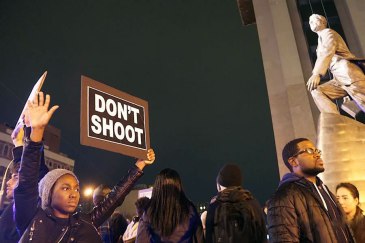 Protestors in New York City demonstrate in the wake of the verdict in the case of the police shooting of Missouri teenager Michael Brown (24 November 2014). Photo: Jacques Baudrier | Source" UN News Centre