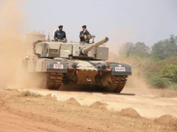 An Arjun MBT being test driven on the bump track at the Central Vehicles Research and Development Establishment (CVRDE), at Avadi, Chennai | Source: Image, taken from Ajai Shukla’s blog at ajaishukla.blogspot.com | Author: Ajai Shukla, uploaded by User:Sniperz11| Wikimedia Commons
