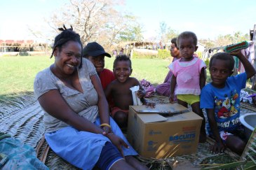 WFP has sent high-energy biscuits (HEBs) to priority islands in Vanuatu where families don't have access to clean water for cooking. Photo:WFP/Victoria Cavanagh