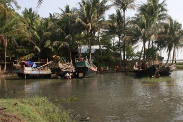 Locals in Myanmar’s Rakhine state say this waterway near the town of Sittwe is used by people smugglers to load passengers before heading out into the Bay of Bengal. Photo: UNHCR/V.Tan
