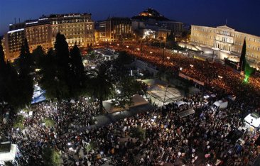 ****Greece Uprising. Image of the Syntagma square garden. 100.000 people gathered at the centre of Athens on Sunday, 29/5/2011. It was the first day of the people's protest against IMF in european cities. | Author: Kotsolis at English Wikipedia | Wikimedia Commons