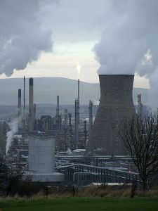 ***A petrochemical refinery in Grangemouth, Scotland, UK | Author: User:John | Wikimedia Commons