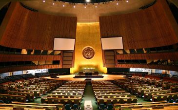 800px-un_general_assembly_hall