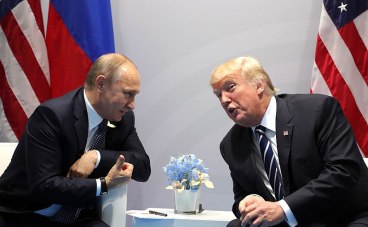 800px-Vladimir_Putin_and_Donald_Trump_at_the_2017_G-20_Hamburg_Summit_(4)