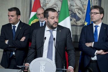 800px-Salvini_Centinaio_Giorgetti