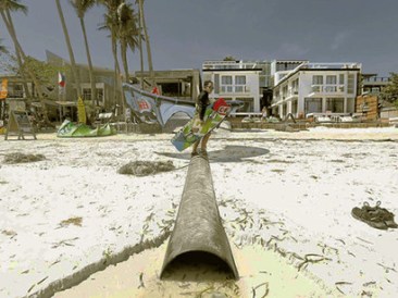 Sewerage-discharges-into-sea-water