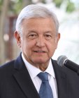 800px-LENÍN_MORENO_SE_REÚNE_CON_EL_LÍDER_MEXICANO_LÓPEZ_OBRADOR_(36186836092)_(cropped)
