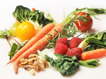 Vegetables-fresh-and-dry-fruits
