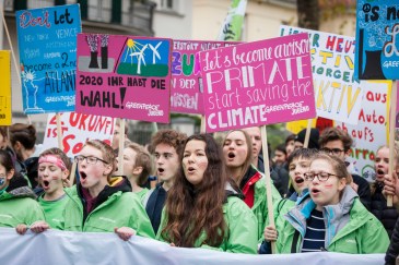 Kids for Earth Demonstrate at COP23 in BonnKids for Earth demonstrieren bei der COP23 in Bonn