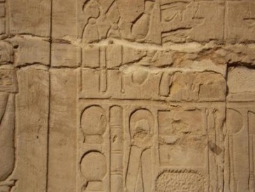 Cupping-therapy-in-Ancient-Egypt