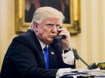 President-Donald-Trump-at-the-Oval-office