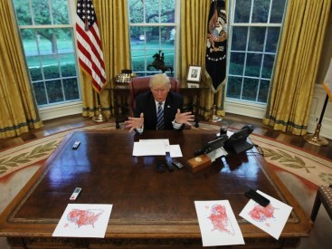 Donald-Trump-Oval-Office