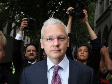 Julian-Assange-at-the-Ecuador-embassy-in-London