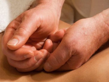 Tuina-is-different-from-other-forms-of-massage-with-specific-emphasis-on-medical-factor