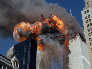 The-Twin-Towers-on-fire-just-before-collapsing