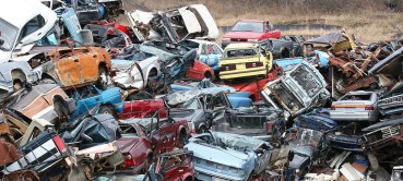 IRP_2_Wikimedia_Commons1280px-Pile_of_scrap_cars_(2143225359)