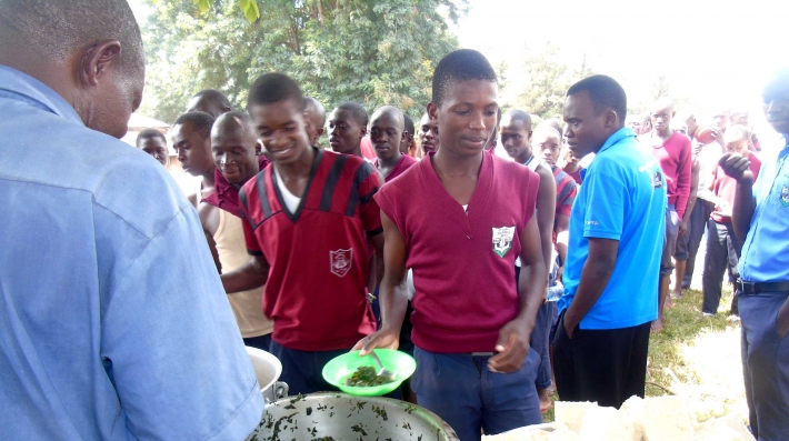 Photo-5.-Cowpea-leaves-being-served-at-Mundika High_Aurillia-Manjella