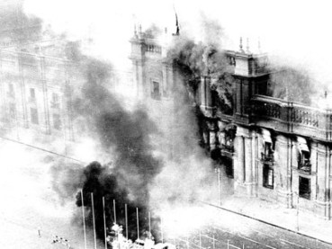 The-Palace-de-La-Moneda-bombed-during-the-1973-coup-detat-in-Chile