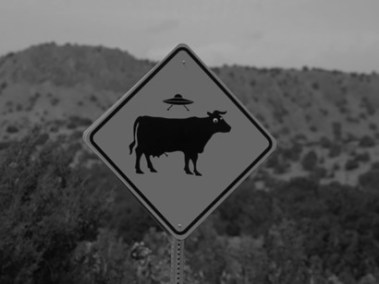 One-in-three-Americans-regardless-of-their-political-views-believe-UFOs-are-visiting-from-other