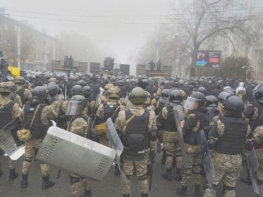 Kazakh-security-forces-were-assisted-by-over-2000-CSTO-troops-in-clashes-against-paramilitary